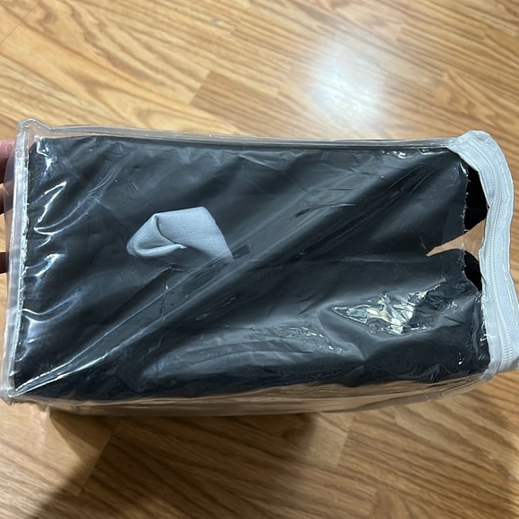 Easy-Going 100% Waterproof Dog Bed Cover, SOFT FABRIC , Pet Blanket QUEEN - Picture 6 of 8